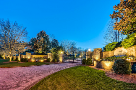 Landscape Lighting Color Temperature Guide: How to Select the Right Brightness and Warmth