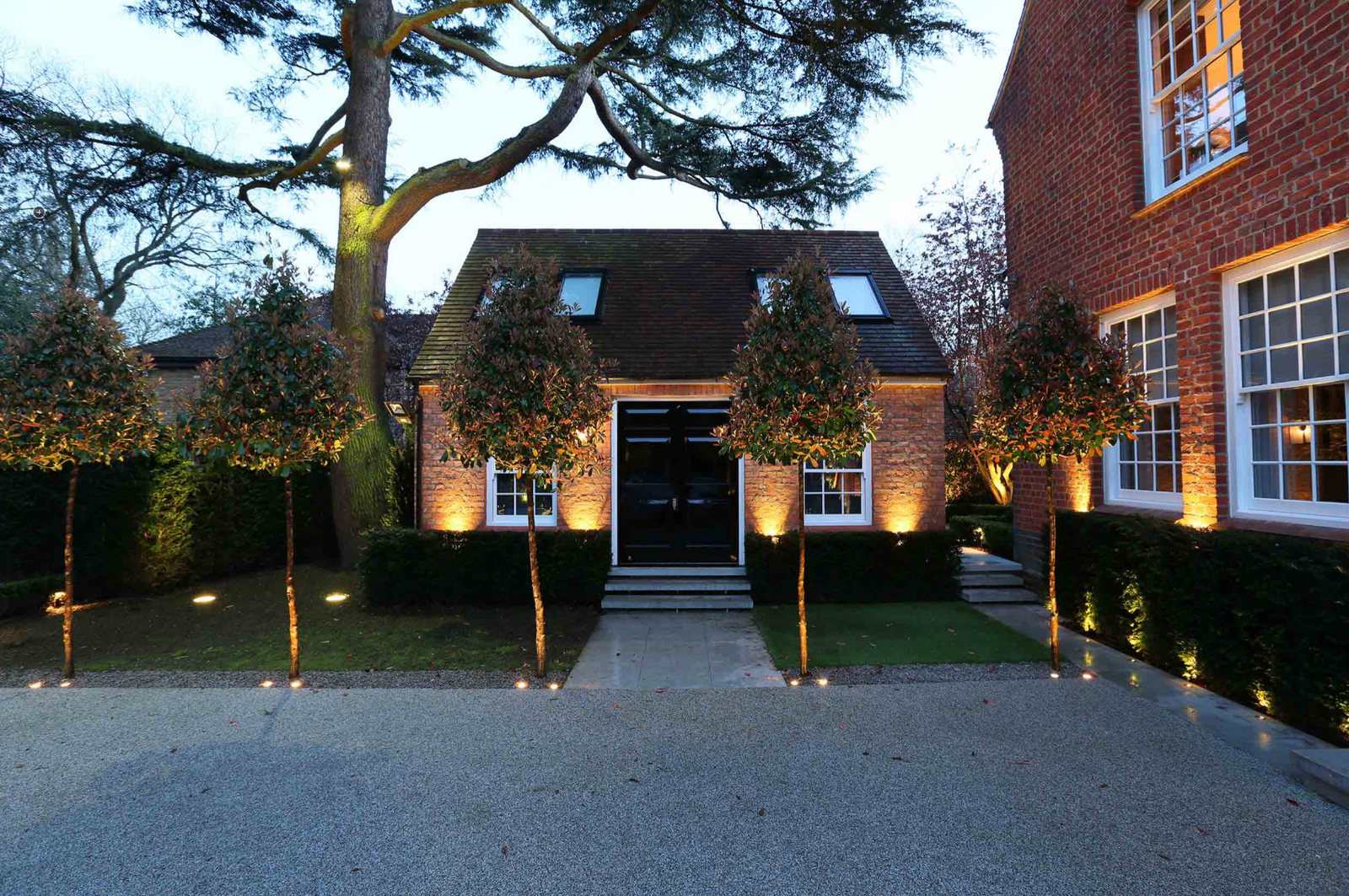 Why More Homeowners Are Upgrading to Professional Landscape Lighting in 2026