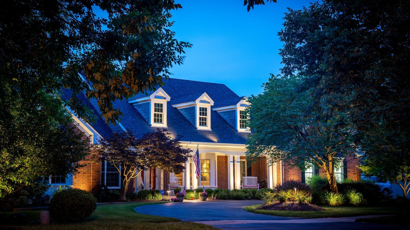 Which Landscape Lighting Fixtures Do You Really Need? A Practical Guide for Homeowners