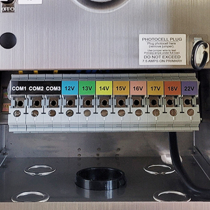 Internal components of 900W low voltage landscape transformer
